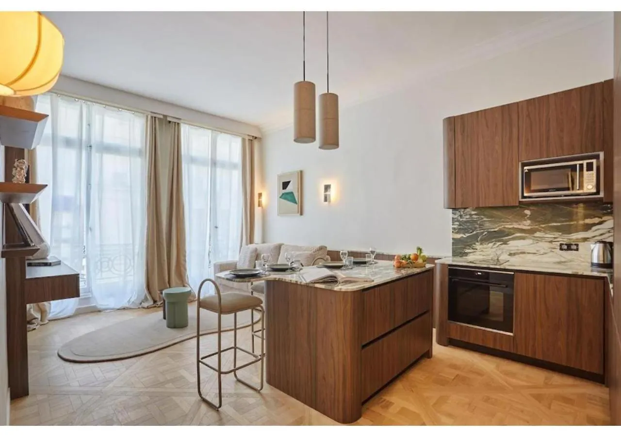Apartment On The Champs Elysees Paris