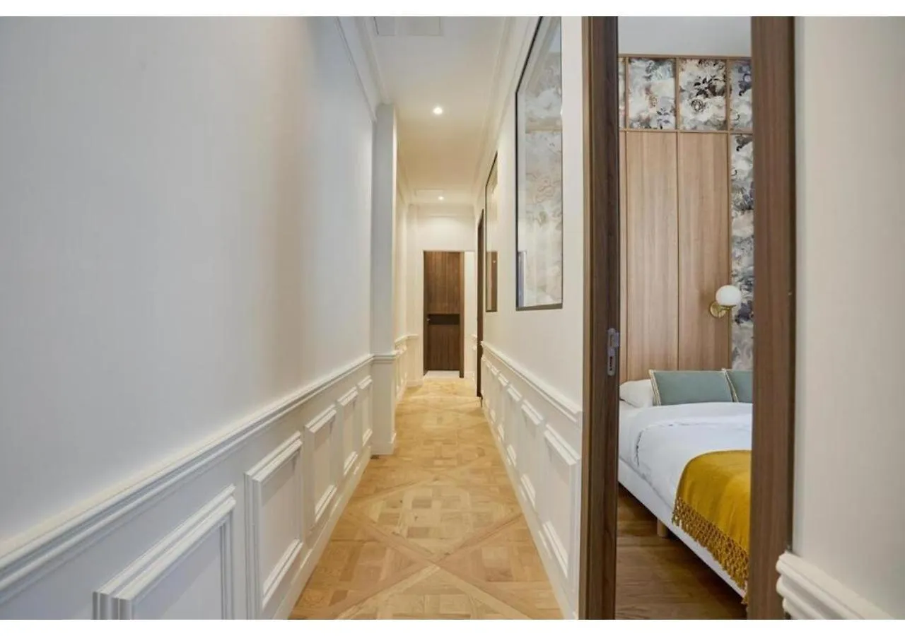 Apartment On The Champs Elysees Paris